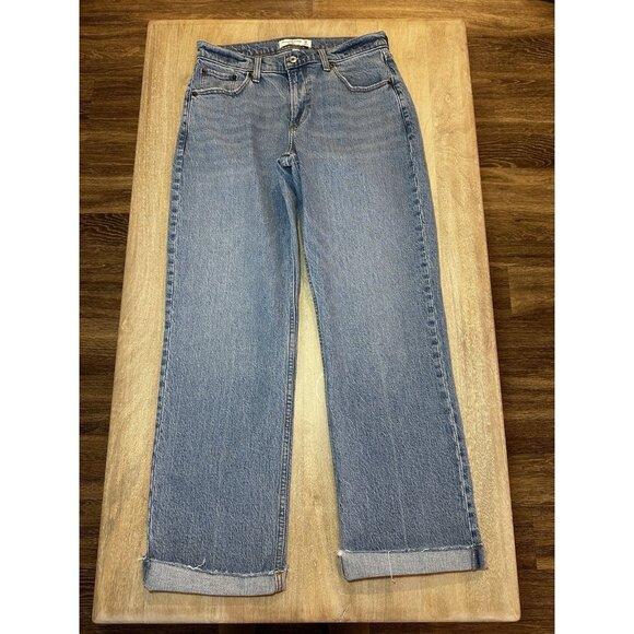 Abercrombie The Baggy Low Rise Curve Love Light Wash Size 26 - Picture 1 of 3